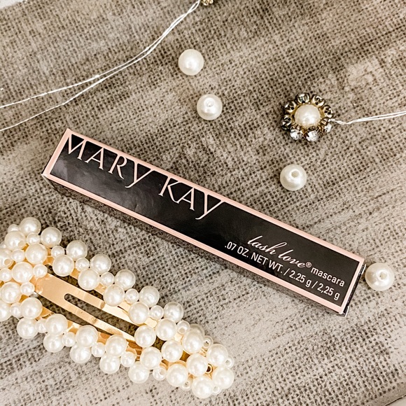 Mary Kay Mini Lash Love Mascara - Picture 2 of 2